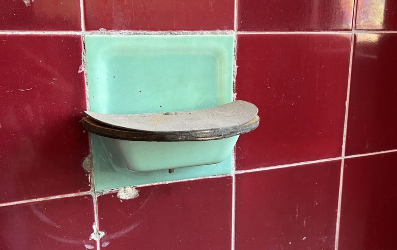 Historische Fliesen und Einbauten im Stadtbad